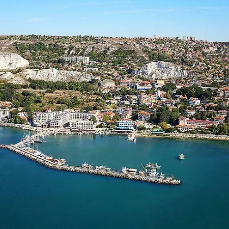 Flora Apt G-eden Sveti Vlas, Bulgaria Apartment *
